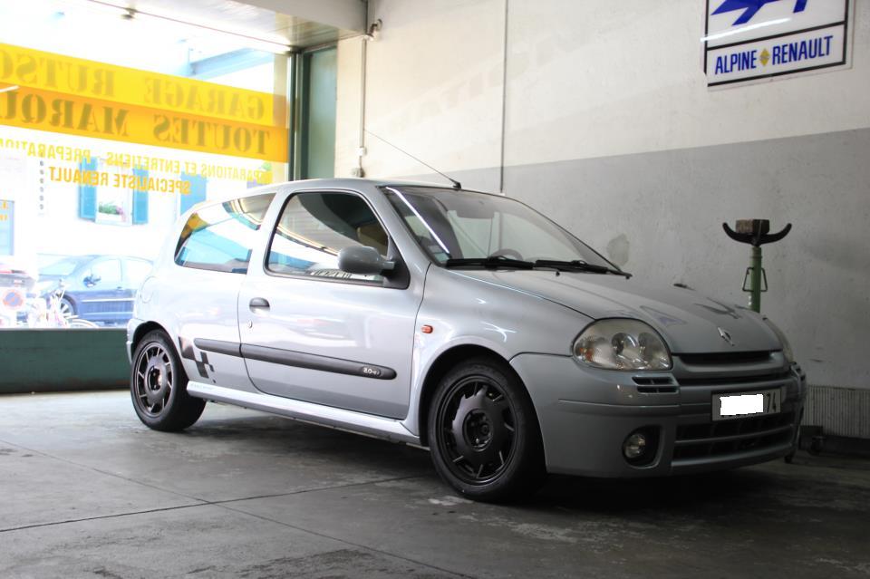 Clio RS1 